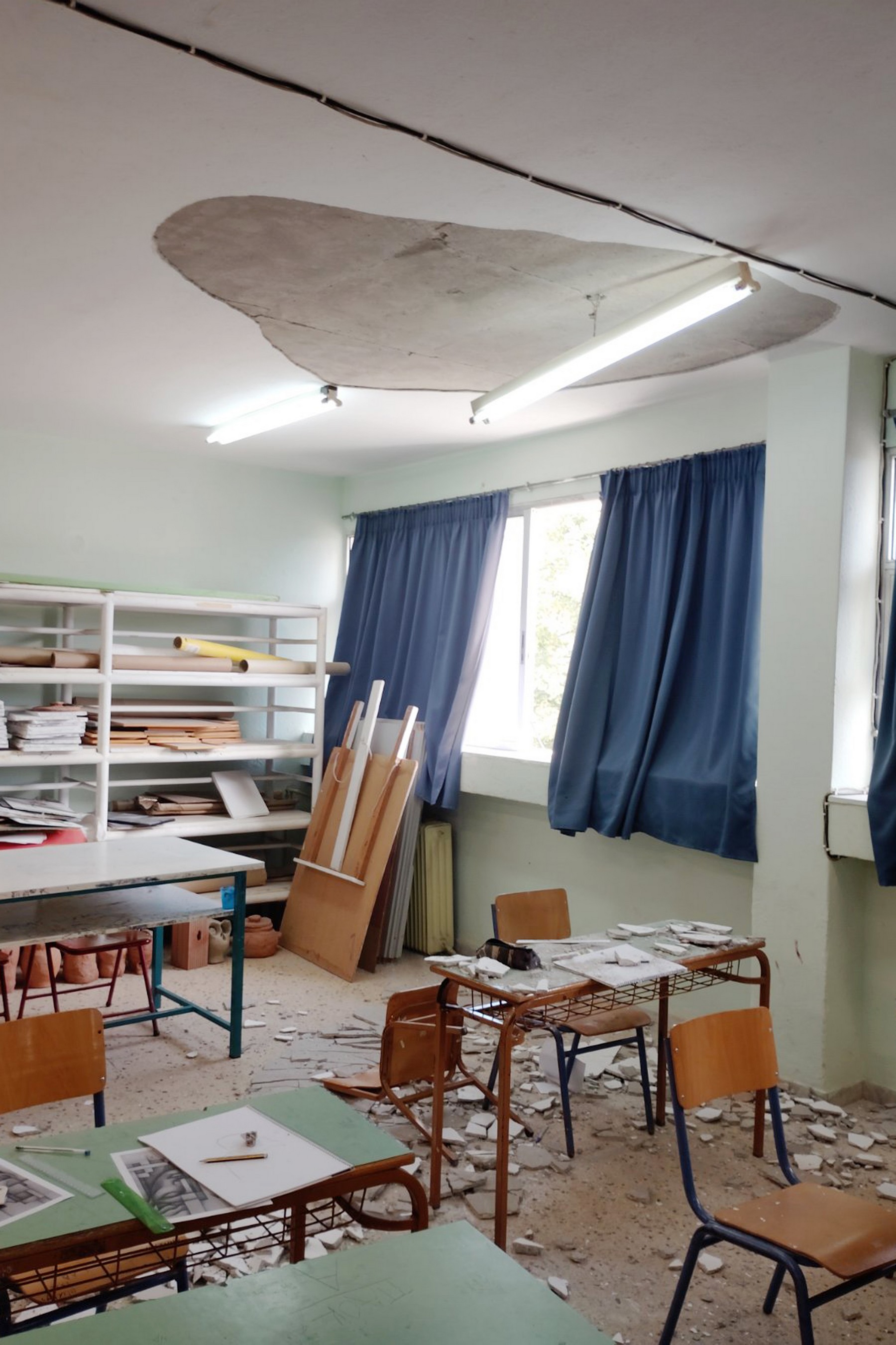 Θεσσαλονίκη: Σοβάς έπεσε στο κεφάλι 15χρονου μαθητή – Μεταφέρθηκε αιμόφυρτος στο νοσοκομείο