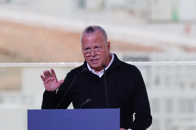 Μυτιληναίος: Ανάγκη προστασίας της ευρωπαϊκής βιομηχανίας – Προειδοποίηση για μια “νέα Γιάλτα”
