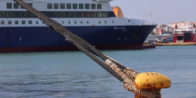 Απαγορευτικό απόπλου σε Πειραιά, Ραφήνα και Λαύριο λόγω ισχυρών ανέμων
