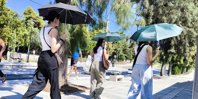 Καιρός: Από τα 30αρια στις φθινοπωρινές βροχές – Πότε αλλάζει το σκηνικό