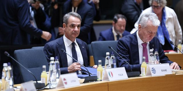 Σύνοδος Κορυφής: Η κυβέρνηση βλέπει μισογεμάτο το άδειο ποτήρι