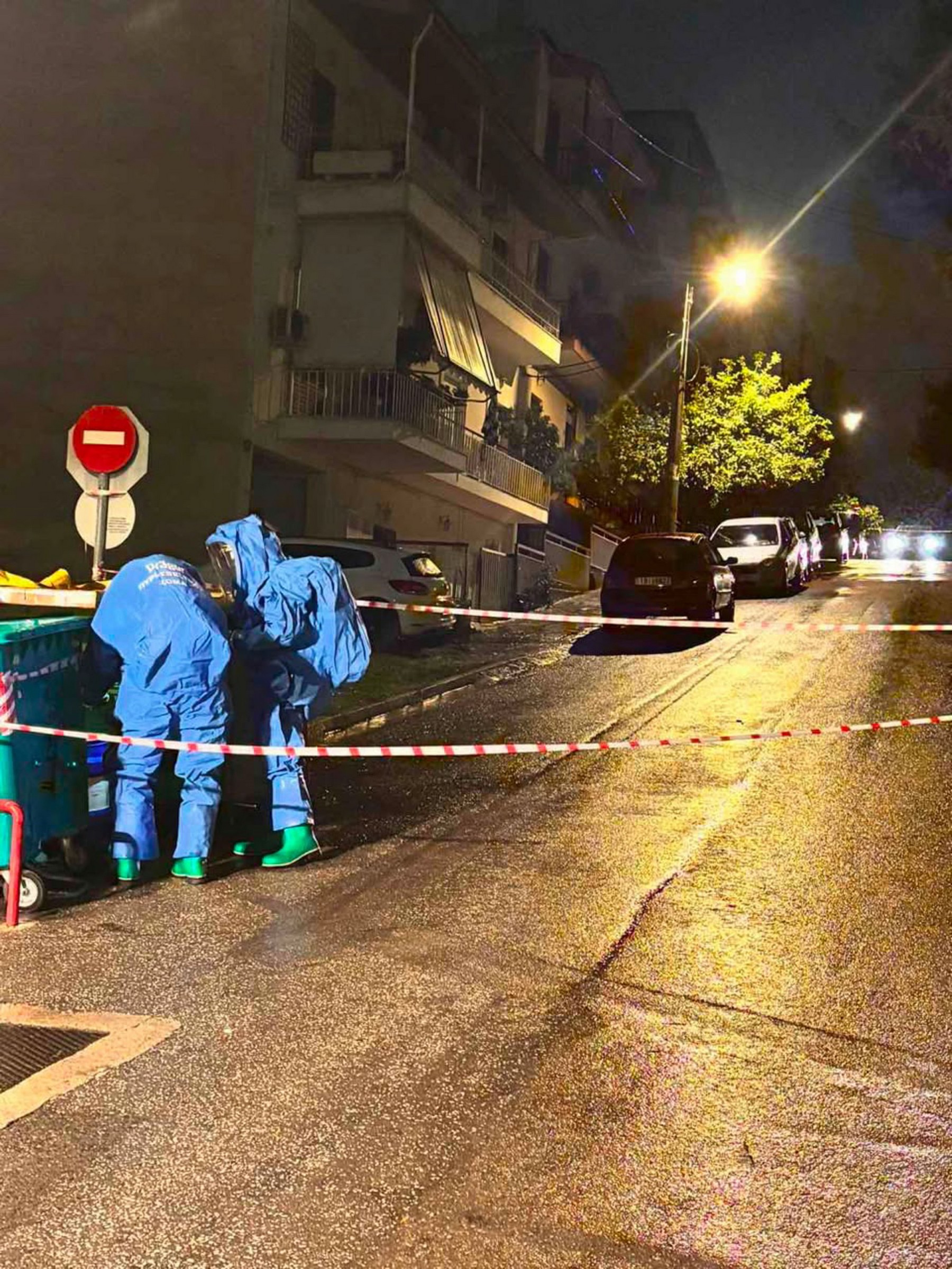 Άγιος Δημήτριος: Συναγερμός για δοχείο με ένδειξη επικίνδυνου υλικού σε κάδο απορριμμάτων