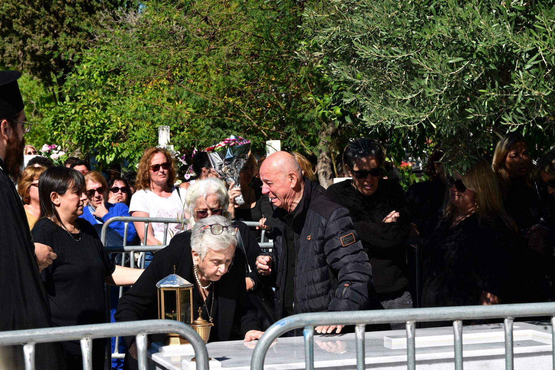 Eπιμνημόσυνη δέηση για τη συμπλήρωση 40 ημερών από τον θάνατο του Γιώργου Μαζωνάκη