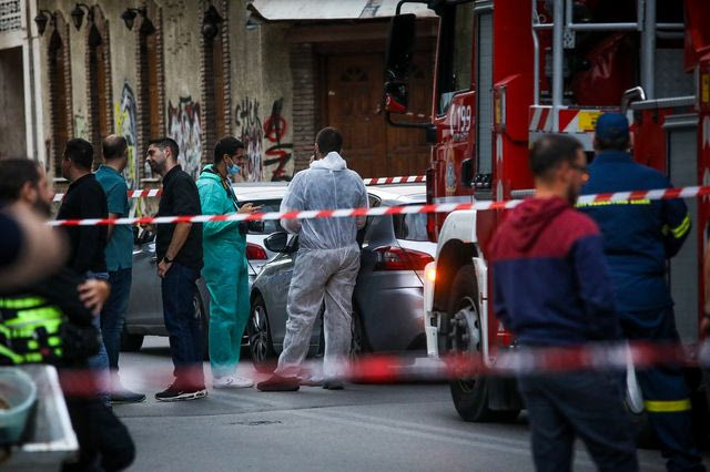 Έκρηξη στον Κολωνό: Ποιος ήταν ο παραλήπτης της τσάντας – Πού στρέφονται οι έρευνες