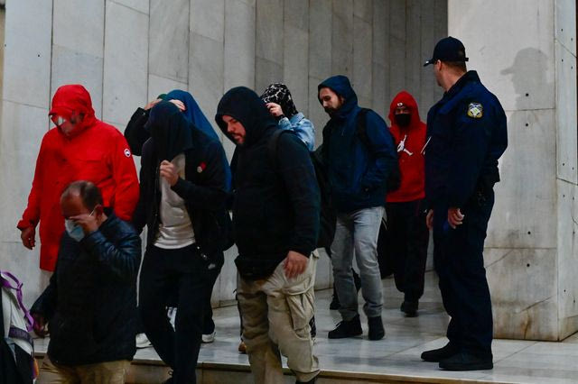 Χωριάτικο: Ποινική δίωξη για δέκα κακουργήματα και δύο πλημμελήματα στους 59