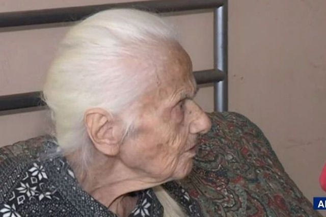 Θεσσαλονίκη: Παραμένει ο κίνδυνος έξωσης για την 92χρονη – Τι λέει ο γιος της