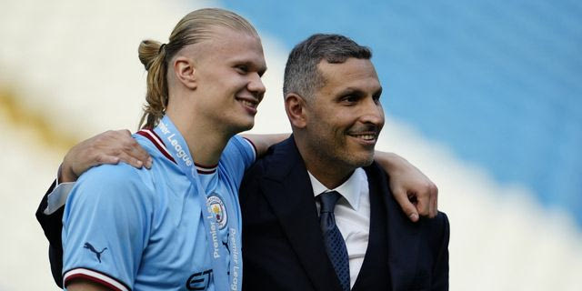 O Khaldoon Al Mubarak και ο Erling Haaland