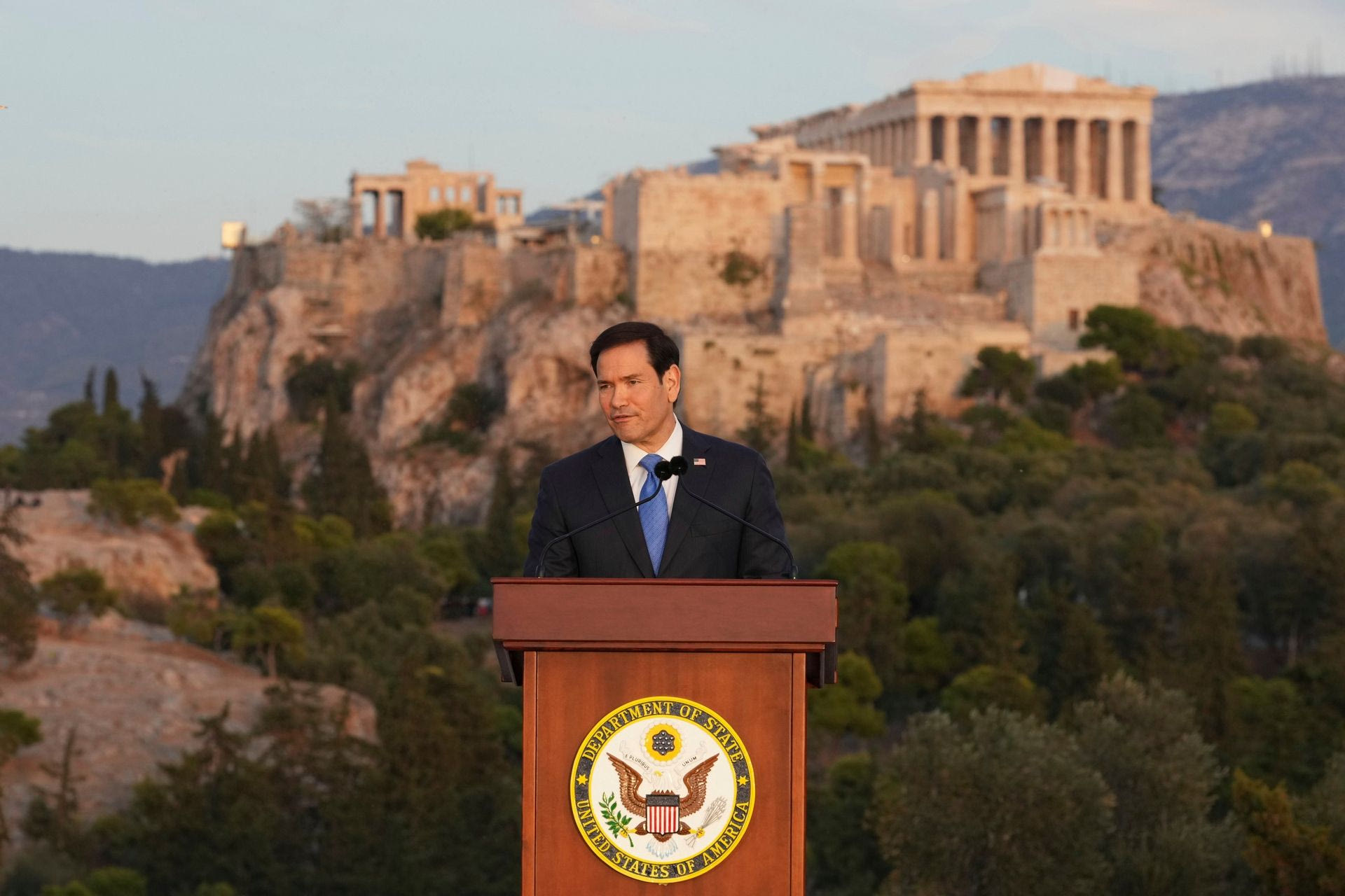 Ο Μάρκο Ρούμπιο και η προσβολή της Ιστορίας μας από την Πνύκα