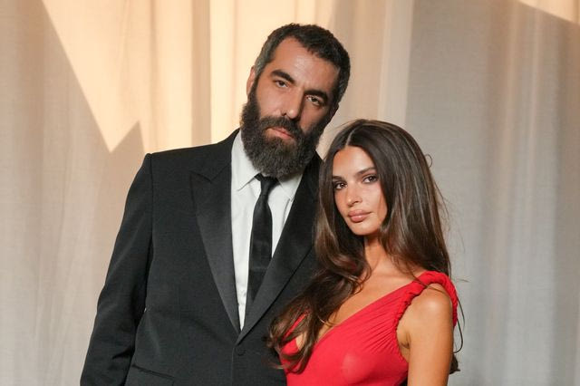 Έμιλι Ραταϊκόφσκι: Στο κόκκινο χαλί με τον Ρομέν Γαβρά – “Με την αγάπη μου”