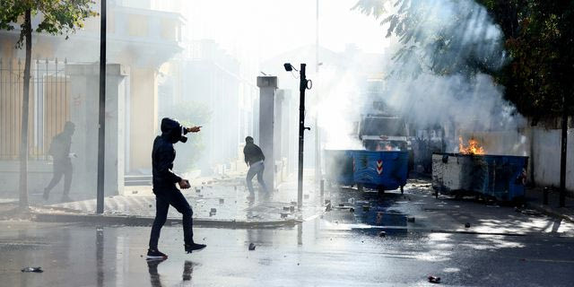 Αλβανία: Στους δρόμους ξανά οι φοιτητές μετά τη νύχτα βίας στα Τίρανα