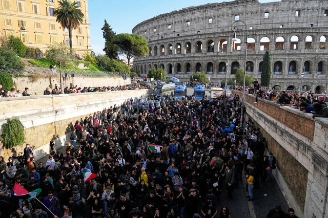 Η Ευρώπη στους δρόμους: Από το Μιλάνο και τα Τίρανα έως το Παρίσι η κοινωνική οργή εξαπλώνεται