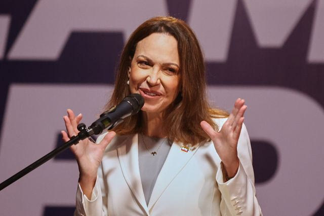 Ματσάδο: “Θα ήθελα να ευχαριστήσω τον Τραμπ που άνοιξε την πόρτα της ελευθερίας”