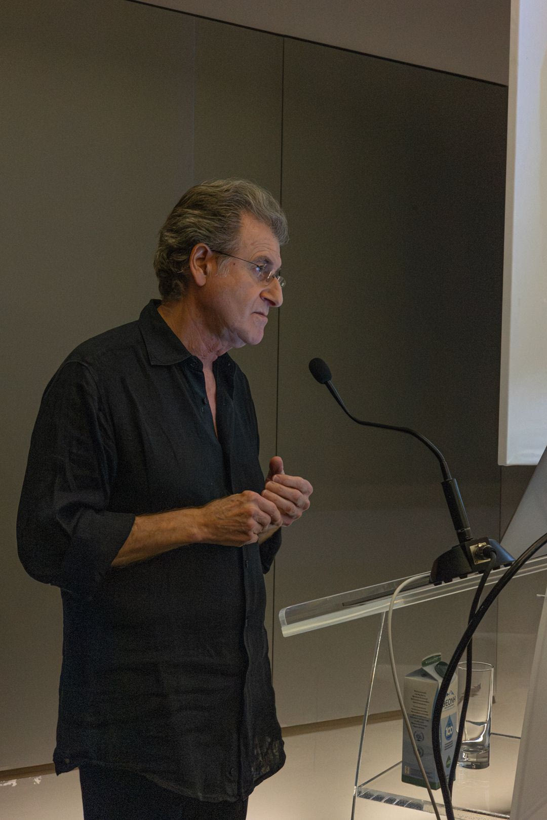 Ο Alfredo Jaar