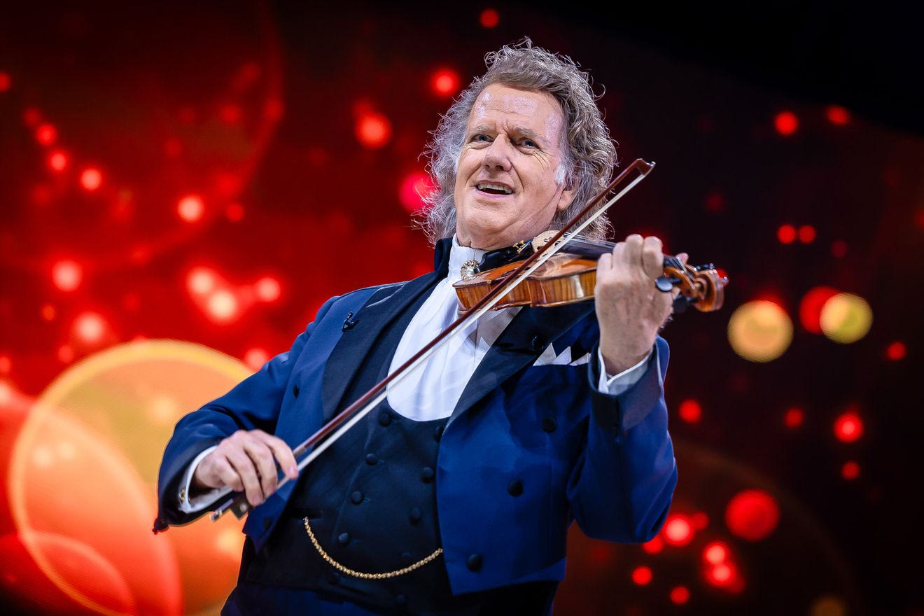 O “Βασιλιάς του Βαλς” André Rieu συναντά τη διάσημη Johann Strauss Orchestra