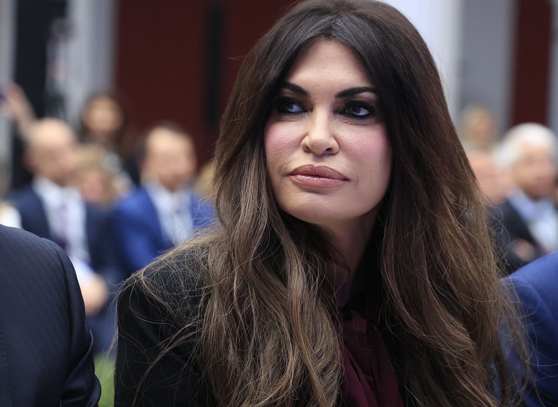 Λευκός Οίκος: Ζητήσαμε από την Γκίλφοϊλ να παραιτηθεί