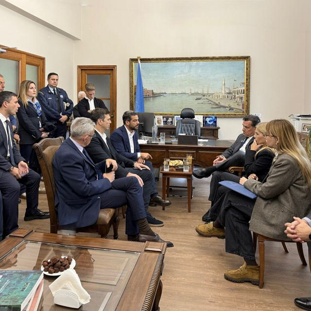 Ο υπουργός Υγείας στο Δημαρχείο Χανίων