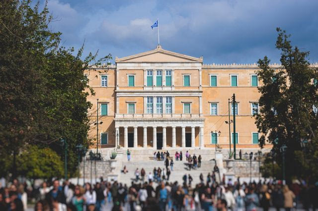 ΙΟΒΕ: Ανάπτυξη 1,8% το 2026 και 1,9% το 2027 – Oι κίνδυνοι για την οικονομία