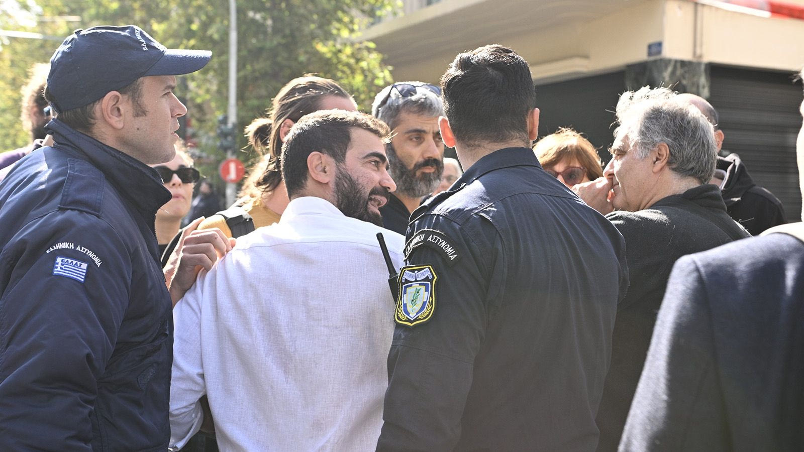 Μαζικοί έλεγχοι διαδηλωτών