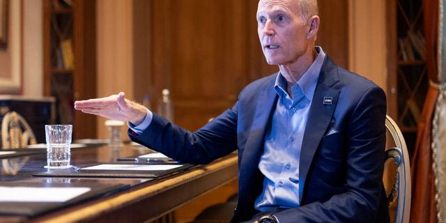 “Kεραυνοί” του Γερουσιαστή Σκοτ για Τουρκία: Έχει συμπεριφορά νταή απέναντι στην Ελλάδα
