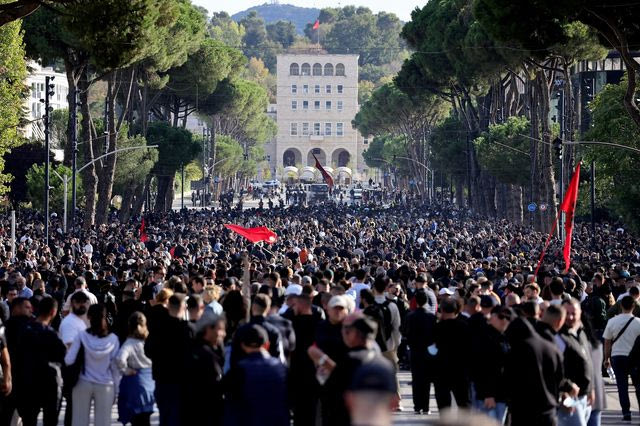 Ο Ράμα στέλνει τον “λογαριασμό” ακόμη και σε ειρηνικούς διαδηλωτές