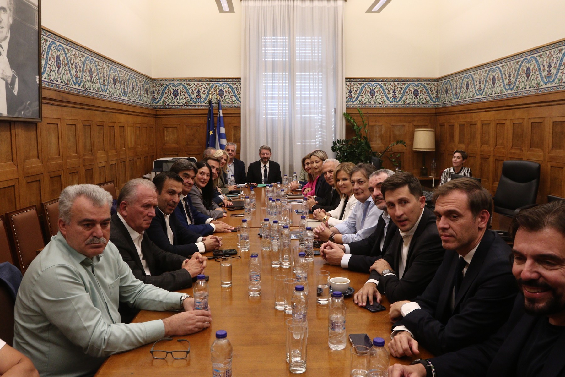 Ανδρουλάκης στην ΚΟ του ΠΑΣΟΚ: Η κυβέρνηση τα μετατρέπει όλα σε μπίζνες