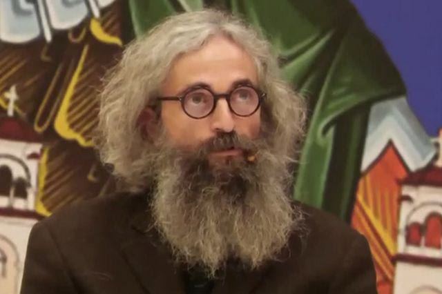 Άρης Σερβετάλης: Τι θα έλεγε στον Χριστό εάν εμφανιζόταν μπροστά του