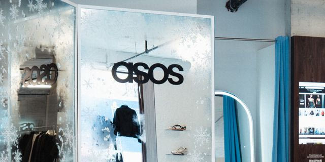 “ASOS hacked”: Μυστήριο με μήνυμα που έλαβαν χιλιάδες πελάτες
