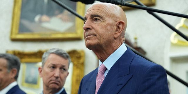 O Αμερικανός πρέσβης στην Τουρκία, Τομ Μπάρακ