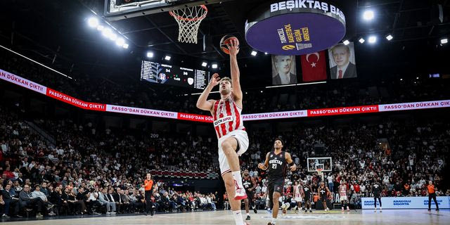 Τούρκος δημοσιογράφος καταγγέλλει επίθεση από τον Αλιμπίγεβιτς μετά το ματς με τον Ολυμπιακό