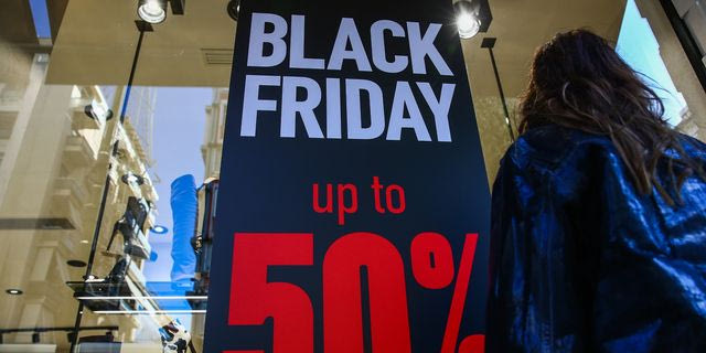 Πότε “πέφτει” η Black Friday 2026 – Τι ισχύει για την Cyber Monday