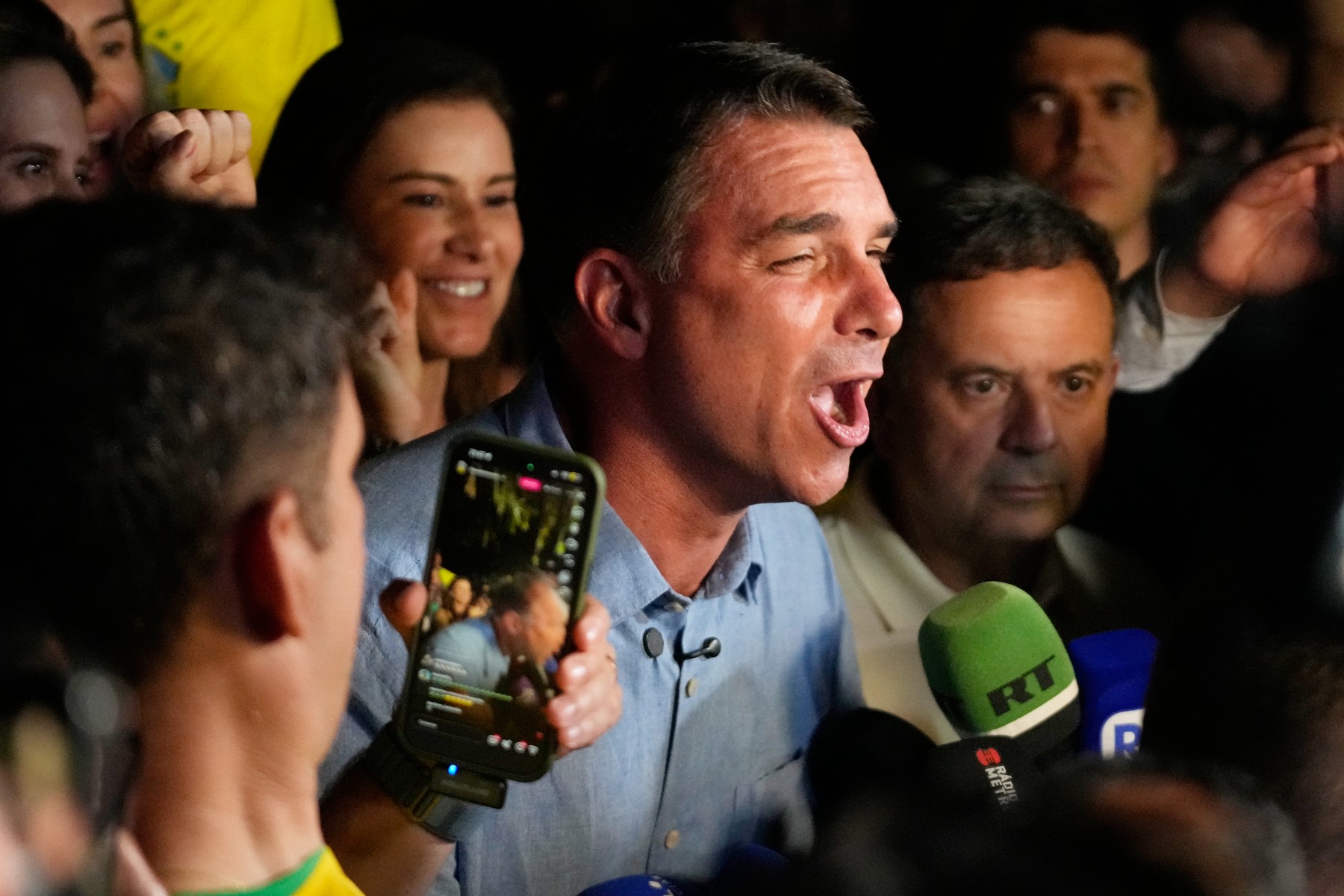 Βραζιλία: Μικρό προβάδισμα Μπολσονάρο στον α’ γύρο – Νίκη στην ”παράταση” βλέπει ο Λούλα