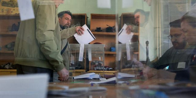 Στις κάλπες για προεδρικές εκλογές η Βουλγαρία