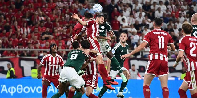 Ολυμπιακός – Παναθηναϊκός 1-0: Οι ερυθρόλευκοι των 10 παικτών πήραν το ντέρμπι