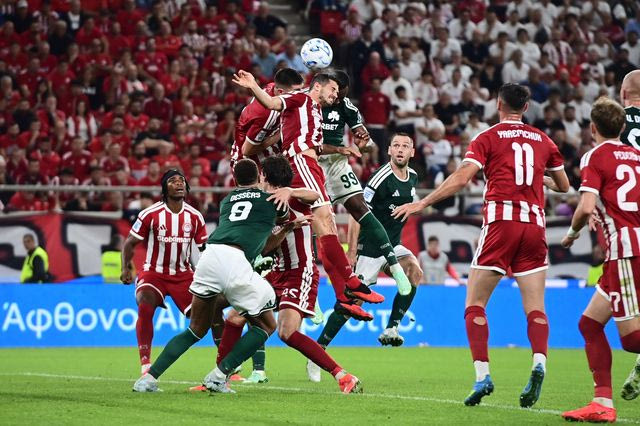 Ολυμπιακός – Παναθηναϊκός 1-0: Οι ερυθρόλευκοι των 10 παικτών πήραν το ντέρμπι