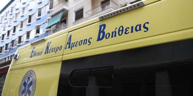 Τροχαίο με δύο μοτοσικλέτες στην Πετρούπολη – 3 τραυματιες