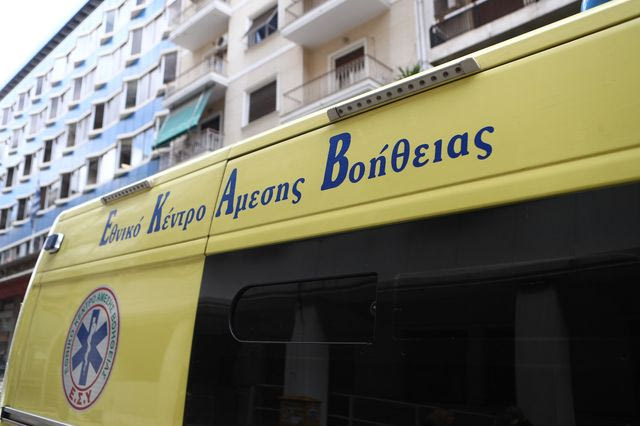 Τροχαίο με δύο μοτοσικλέτες στην Πετρούπολη – 3 τραυματιες