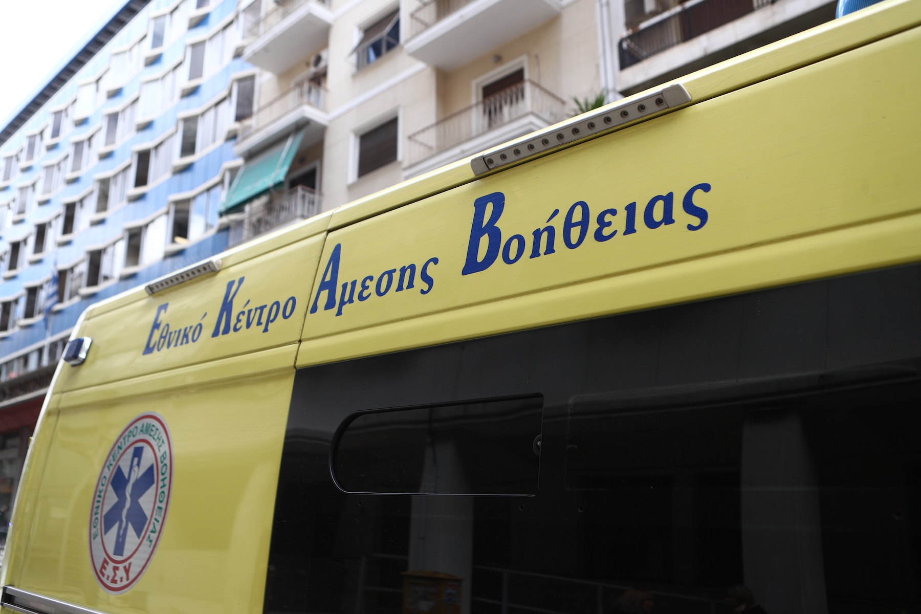 Τροχαίο με δύο μοτοσικλέτες στην Πετρούπολη – 3 τραυματιες