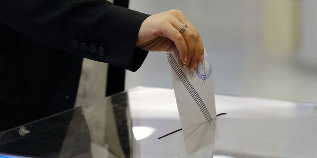 Δημοσκόπηση Opinion Poll: Προβάδισμα ΝΔ στην Αττική – Ελλιπή τα μέτρα κατά της ακρίβειας για 7 στους 10