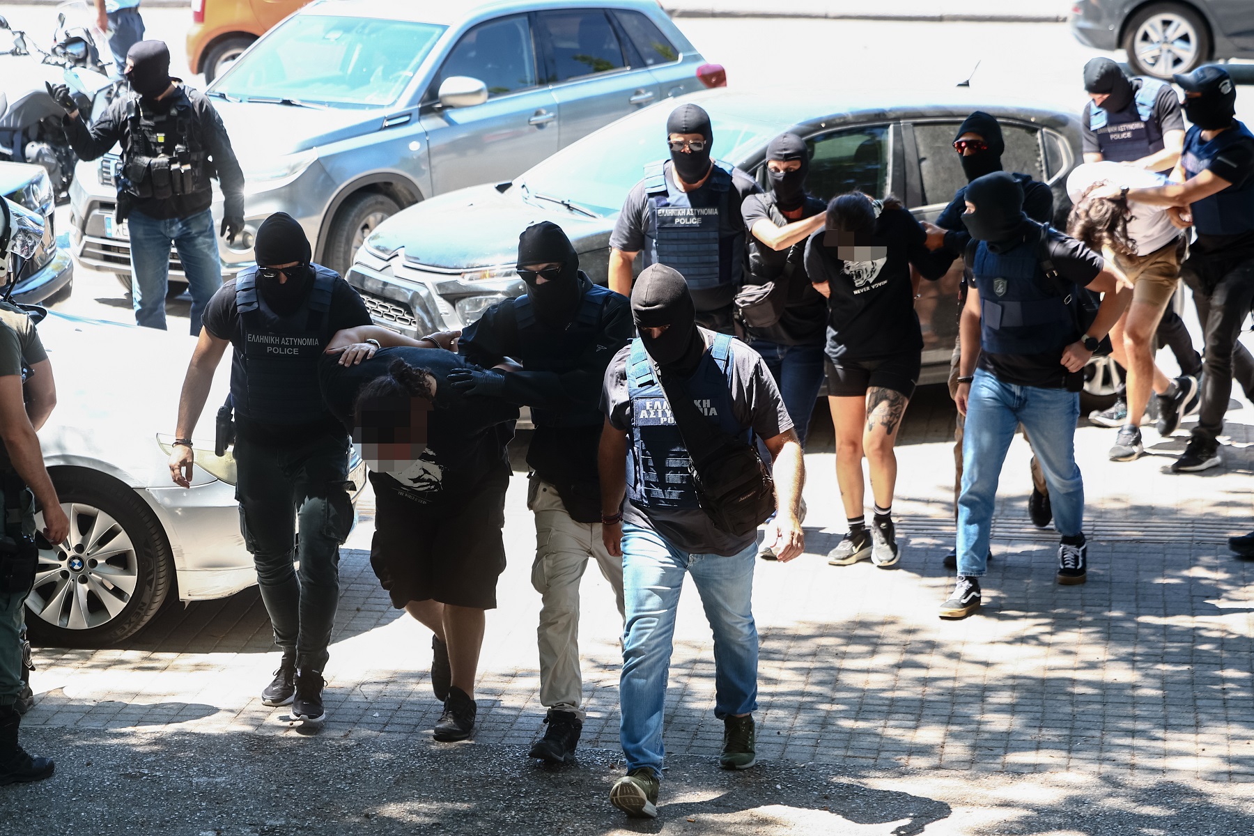 Θεσσαλονίκη: Στην ανακρίτρια εκ νέου οι κατηγορούμενοι για τη φονική έκρηξη στο σπίτι της οικογένειας Νέστορα