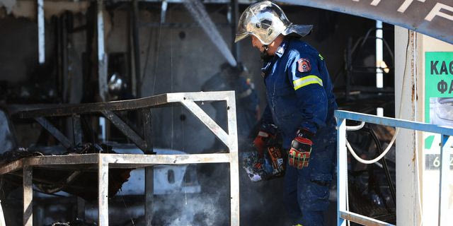 Έκρηξη σε συνεργείο στη Λάρισα – Τρεις ελαφρά τραυματίες