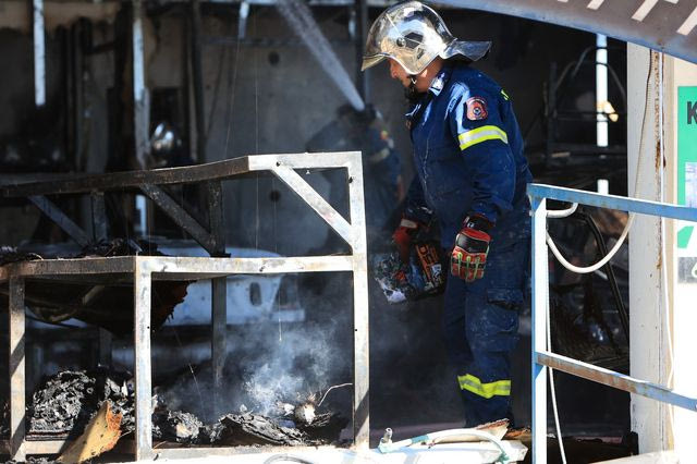 Έκρηξη σε συνεργείο στη Λάρισα – Τρεις ελαφρά τραυματίες