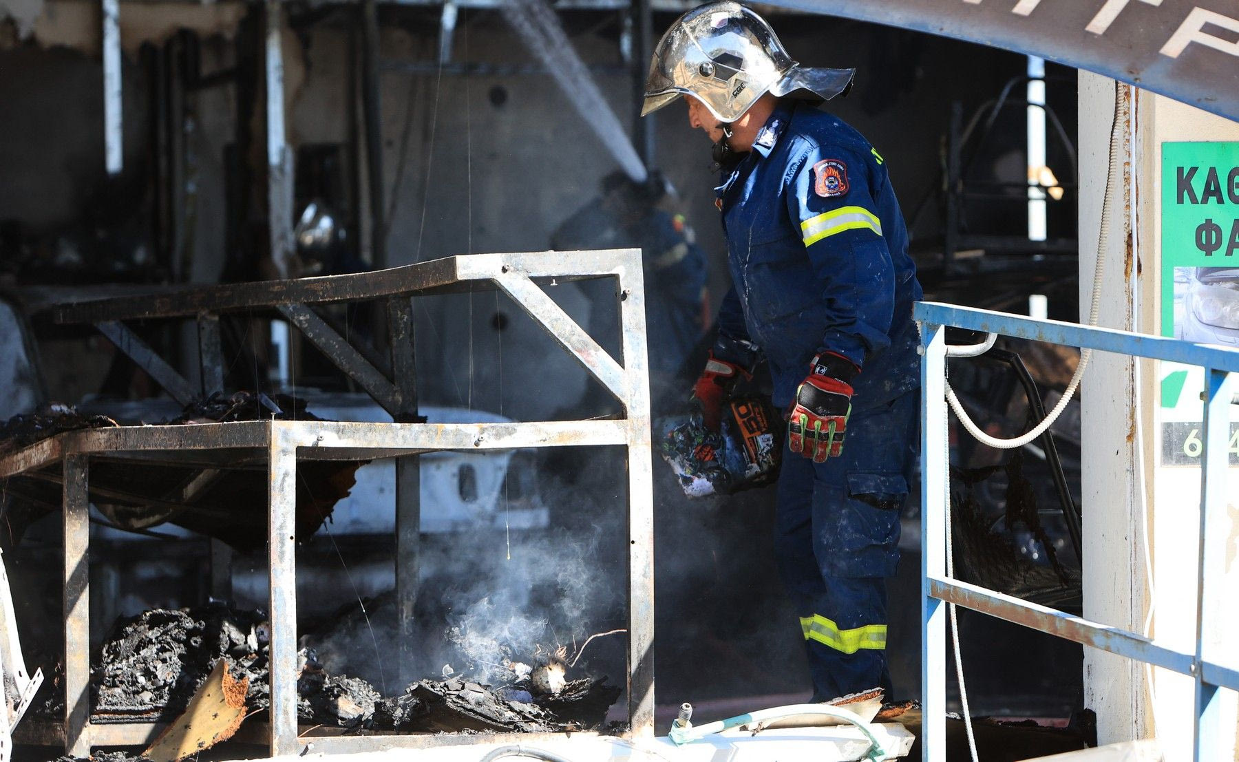 Έκρηξη σε συνεργείο στη Λάρισα – Τρεις ελαφρά τραυματίες