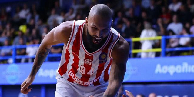 Φουρνιέ: Πώς νιώθετε που φέτος θα μας υποστηρίζετε στη SUNEL Arena;