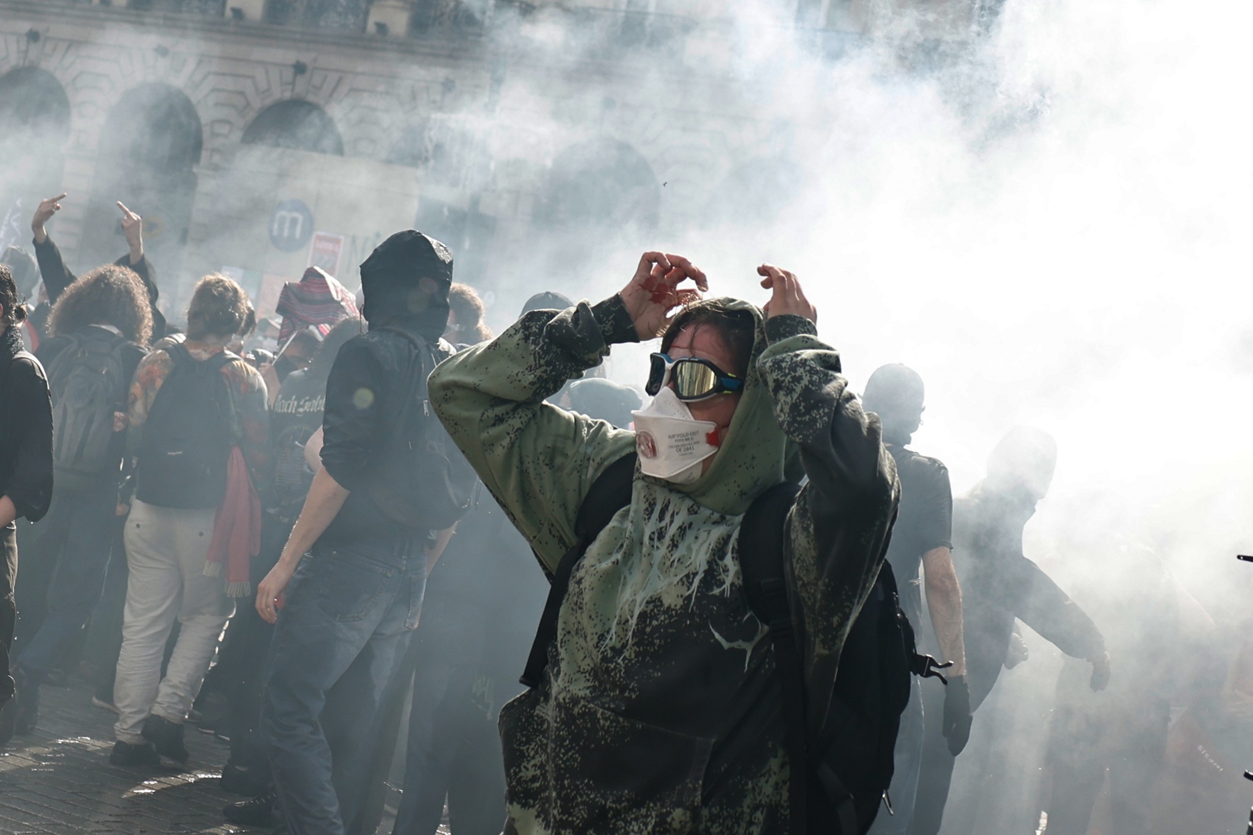 Τι κρύβεται πίσω από τις οργισμένες διαδηλώσεις στη Γαλλία;
