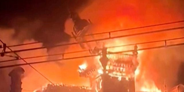 Γαλλία: Σύλληψη 40χρονου για τον εμπρησμό του δημαρχείο της Λιμόζ – Συγκλονιστικό βίντεο drone