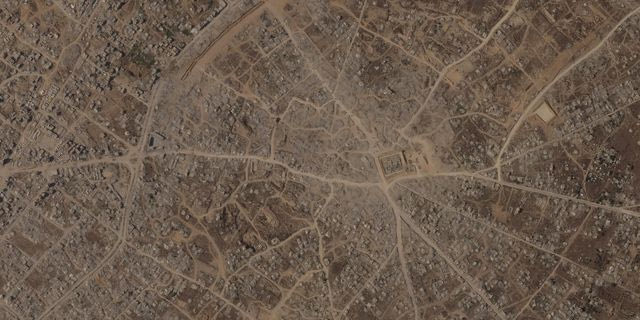 Δορυφορική εικόνα της Planet Labs PBC, που ελήφθη στις 9 Σεπτεμβρίου 2026, δείχνει ισραηλινή στρατιωτική βάση χτισμένη πάνω στα ερείπια της κατεστραμμένης πόλης Μπάνι Σουχέιλα, στη νότια Λωρίδα της Γάζας