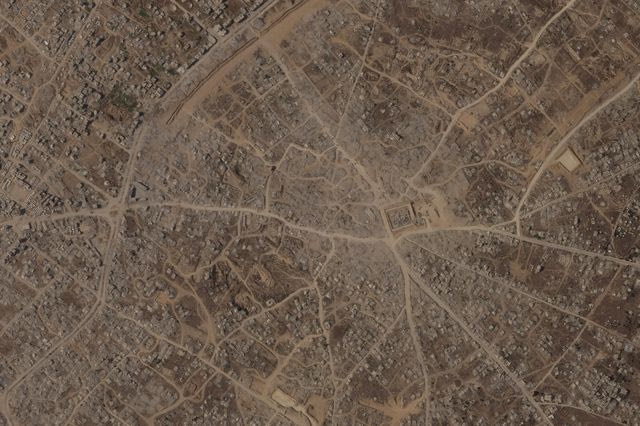 Δορυφορική εικόνα της Planet Labs PBC, που ελήφθη στις 9 Σεπτεμβρίου 2026, δείχνει ισραηλινή στρατιωτική βάση χτισμένη πάνω στα ερείπια της κατεστραμμένης πόλης Μπάνι Σουχέιλα, στη νότια Λωρίδα της Γάζας