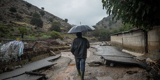 Στο έλεος της κακοκαιρίας η Κρήτη – Δύσκολες ώρες σε Ζωνιανά και Σαμαριά