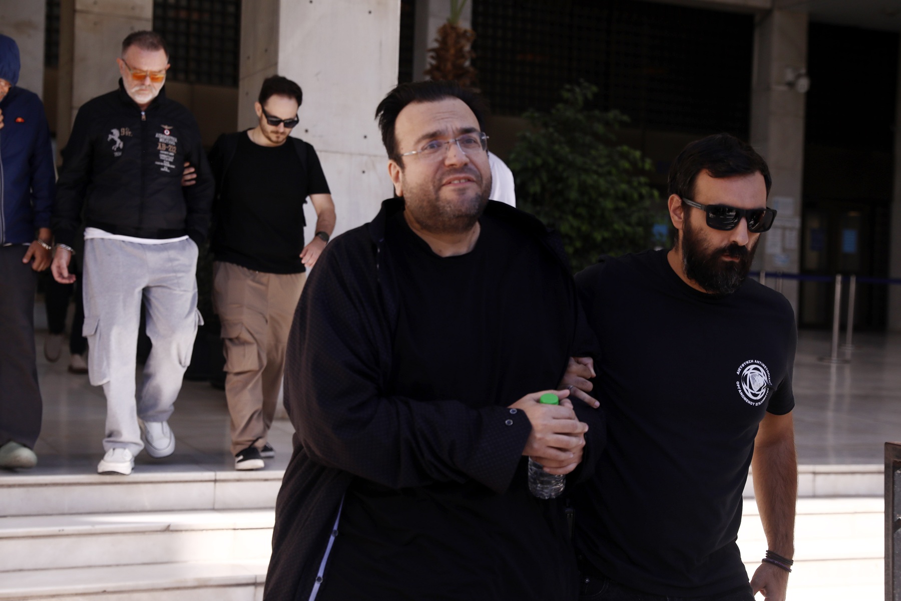 Υπόθεση Καμπούρη: Πώς έστησαν την κομπίνα εκατομμυρίων – Ο πολυτελής βίος και το σχέδιο με τις εταιρείες