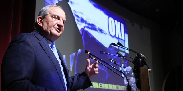 Καραμανλής: Όχι σε οποιαδήποτε ενημέρωση της Τουρκίας για το καλώδιο